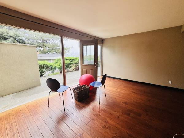 $1,799 / 1br - 720ft2 - Short-Term Rental option| 1BR with Stunning Views in Magnolia | Promo! (Magnolia, Seattle)64031308011265121