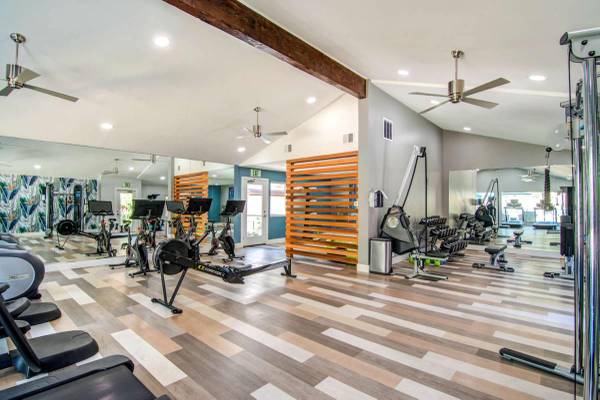 $3,253 / 2br - 1150ft2 - BBQ/Picnic Area, Pool, Air Conditioner, Large Closets (Veranda La Mesa Apartments)63701665599107124