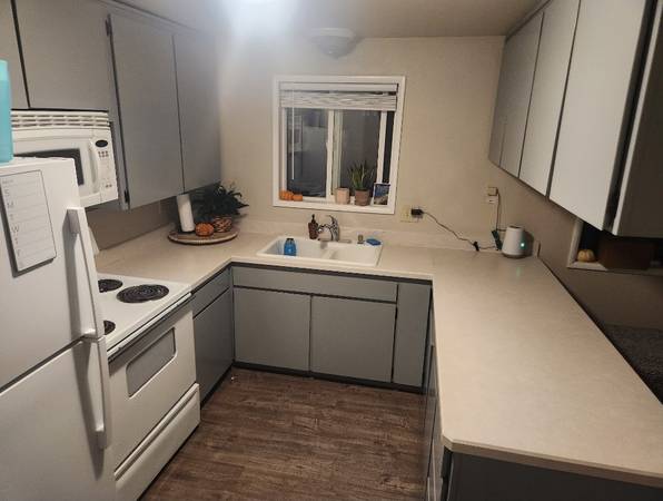 $825 1br - Northeast Bend 3 bedroom 2 bath room for rent (Bend)63839294991875123