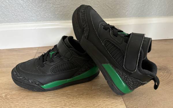 Nike JORDAN SPIZIKE LOW Little Kid SZ 11 Black Pine 1
