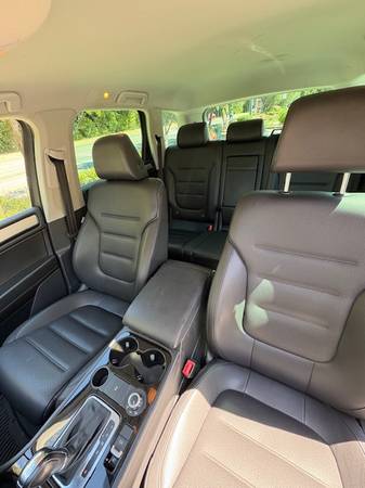 2012 VW Touareg VR6 Sport con NAV, pocos kilómetros - $10,000 (portola valley)63438620323201124