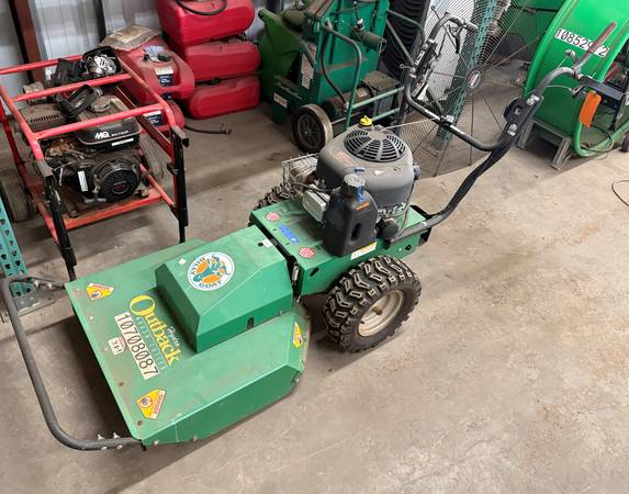 AUCTION Billy Goat BC2600ICH Walk-Behind Brush Cutter 1