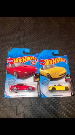 Retired hot wheels miata & rx7 mazda 1