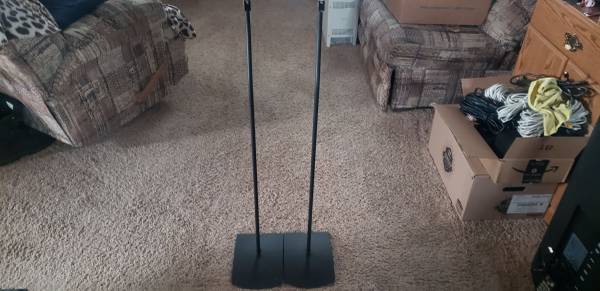 BOSE SPEAKER STANDS 1