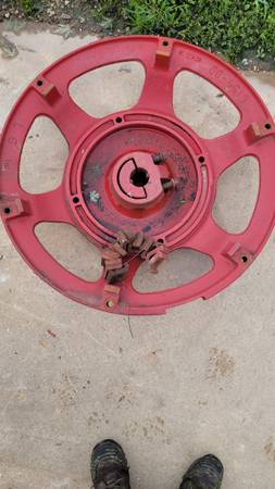 Farmall rear hub 1