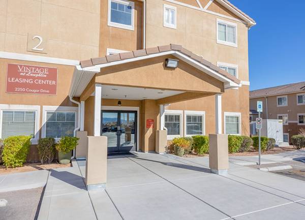 $1,126 / 2br - Covered Parking, Large Community Room With Kitchen, Community Library (2250 Cougar Drive, Laughlin, NV)63618564662531123
