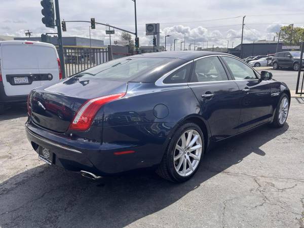 2011 Jaguar XJ 4dr Sedan - $13,995 (+ Main Street Auto)63624010422017122