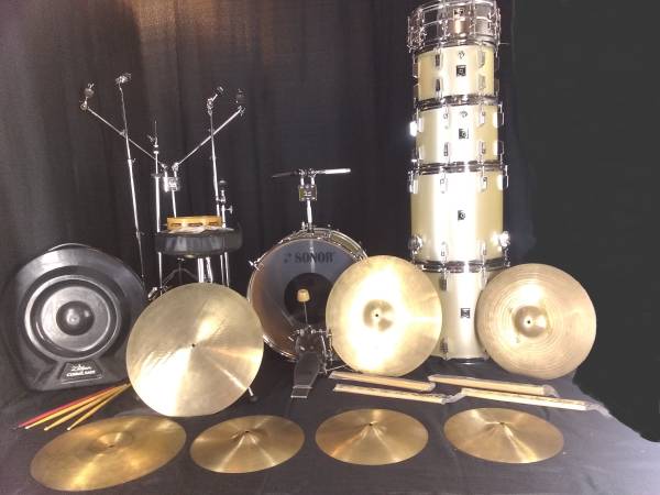 Very Clean 1977 Sonor Phonic Drum Kit 1