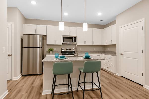 $1,400 / 2br - 1st floor or 2nd floor at Emerson Point?64027277306369120