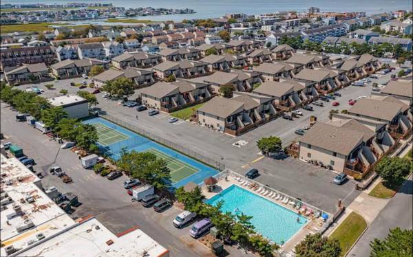 $2600.00 / 1br - Coastal Living Condo for Lease – Available September!63839299356801120