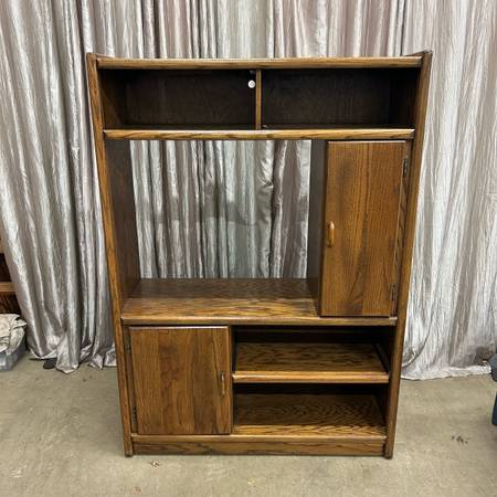 Vintage oak stereo / media cabinet 1