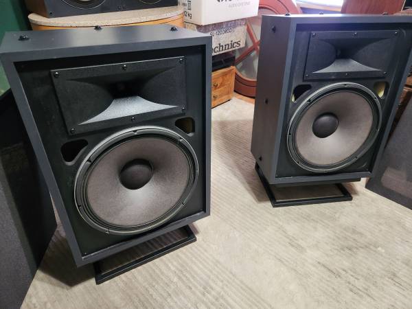 JBL 1