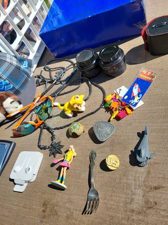 Yard sale photo