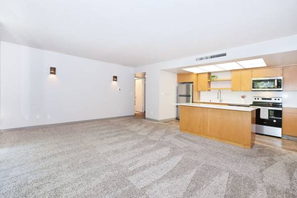 $2,199 / 3br - 1000ft2 - ¡Tres dormitorios remodelados! (Lake Oswego)63831251648897124