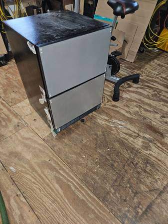 Under counter Refrigerator Drawers 1