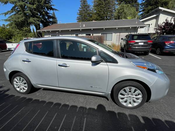 2016 Nissan Leaf S-30 (62,731 Miles) - $5,050 (santa cruz)63654699805697122
