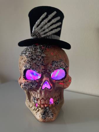 Steampunk Skull for Man Cave place 1