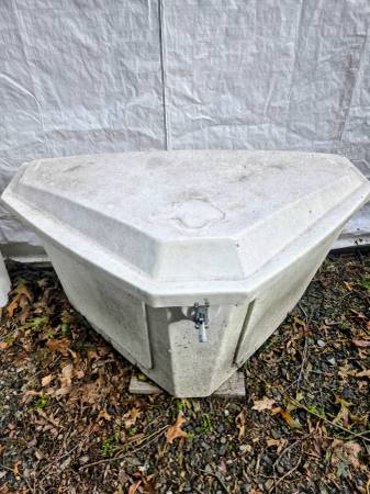Dock Box 1