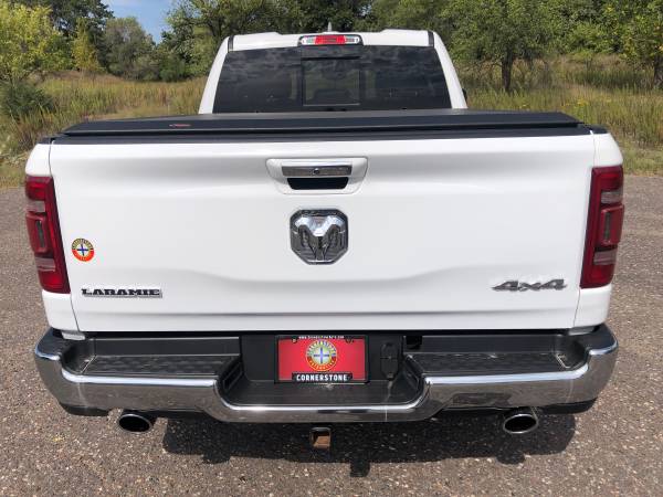 2020 RAM 1500 Laramie 5.7 - Photo 4