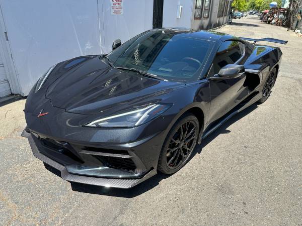 2024 Corvette Coupe Z51 3LT with 2900 miles!!  w/ Front Lift - $81,900 (oakland downtown)63613191696769122