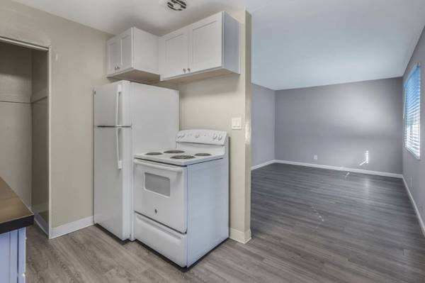 $1,999 / 1br - 600ft2 - Laundry Facility, Walk Score 89, West End (alameda)63868037193089124