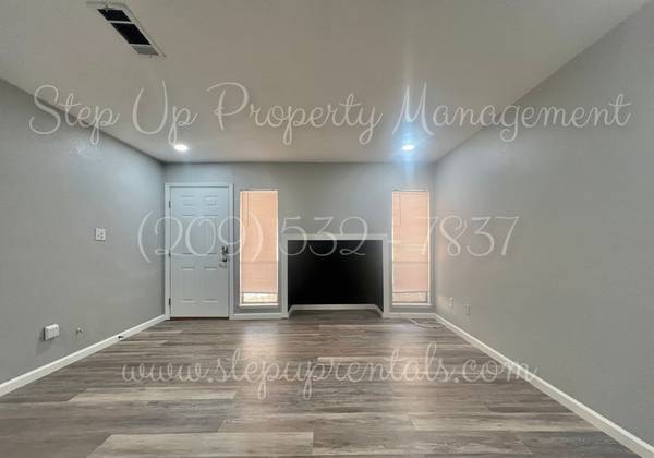 $1,495 / 2br - 840ft2 - 89 O'Hara - 2 Bed 1 Bath w/ Water, Sewer & Trash Included w/ Rent! (Sonora)63952103700226121