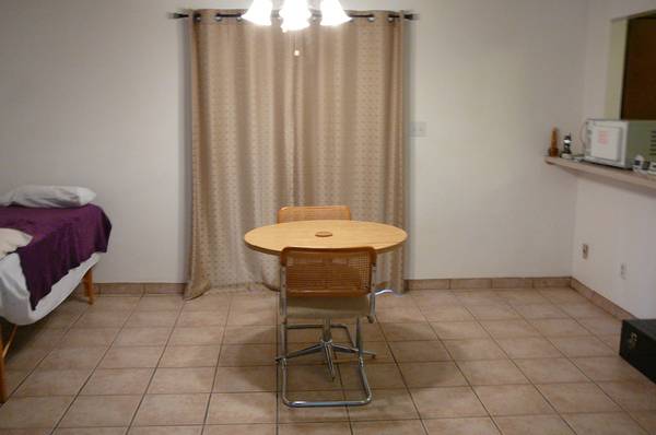 $1,000 / 2br - 1500ft2 - SUPER GREAT HOUSE CENTRAL LOCATION63867373849731124