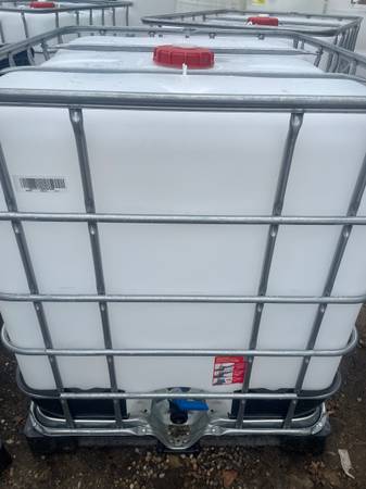 IBC 275 gallon TOTES 1