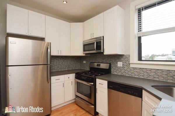 $1,895 / 1br - 700ft2 - $300 OFF FIRST MONTH'S RENT! Quality 1 Bedroom, 1 Bath in Logan Square (Logan Square)64041641808002122