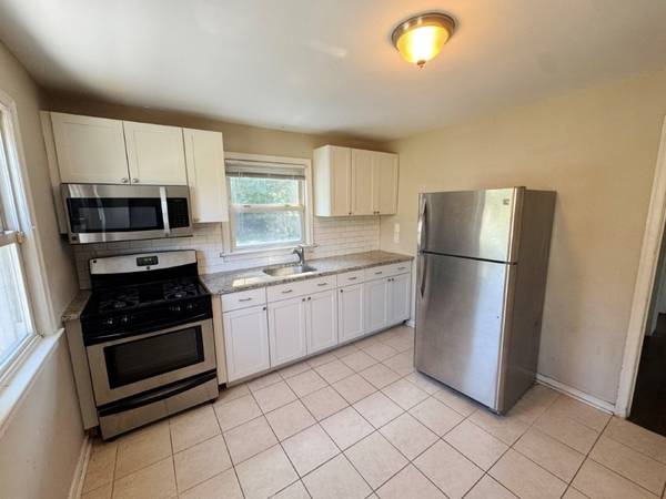 $474,900 / 3br - Cape cod close to everything63762893245825124