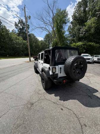 2013 Jeep Wrangler Unlimited Sahara - $13,995 (Tyngsboro)63469916967809121