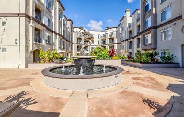 $3,475 / 1br - 753ft2 - 🏃 Hurry In! Perfect 1-Bed! Park Inc. 🚗& In Unit W/ a Terrace -L126 (La Jolla)63657276311171121