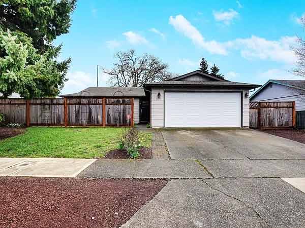 $890 / 3br - *❤Come and see this completely renovated 3 bedroom home❤* (Salem, OR)63660412600963120