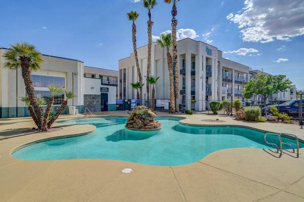 $349 / 1br - Open-Concept, Fire Sprinklers, Pet friendly (9145 Las Vegas Blvd. South, Las Vegas, NV)63907028170754123
