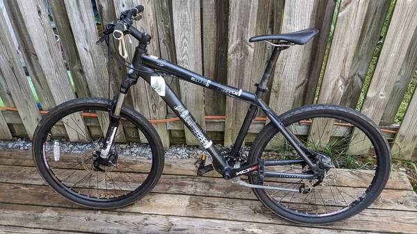 Mountain Sports DiamondBack Response 26" - $295 (Falls Church)63470995844609120