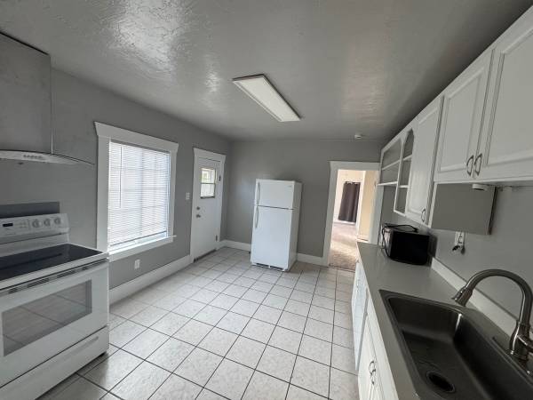 $2,800 / 2br - 1100ft2 - House for Rent in Oakland (oakland east)63965990310915124