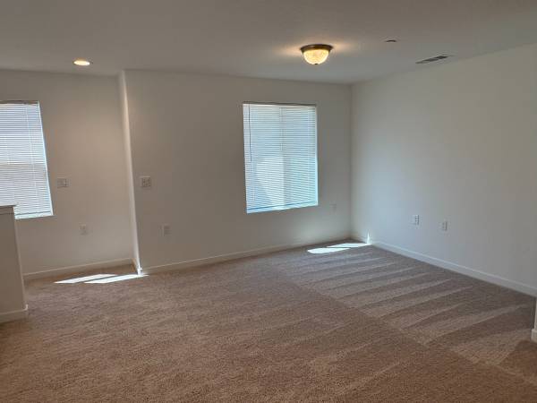 $2,700 / 3br - Welcome To This Charming Two-Story Home Nestled In A Sought-After Neig63623142887043124