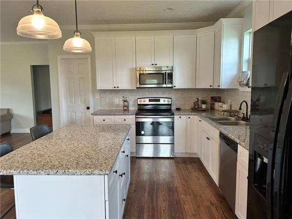 $245,000 / 3br - 1642ft2 - Gorgeous Home- large lot- outside New Orleans LA (FRANKLINTON)63791871048451121