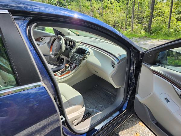 2011 Buick Lacrosse Sedan - $10,000 (Hendersonville)63471227692035122