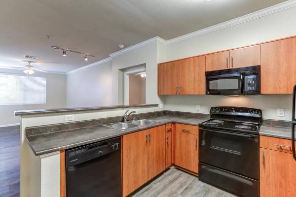 $2,490 / 2br - 1109ft2 - Free Wifi in Common Areas, Pool & Spa Area with Cabanas (Menifee)64028081181057121