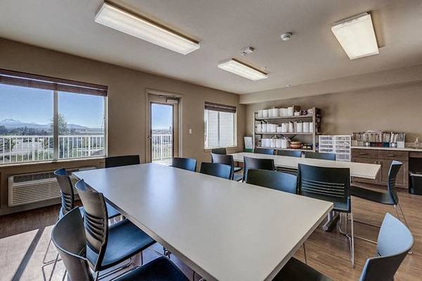 $1,493 / 1br - Sala de billar, gimnasio con servicio las 24 horas, centro de negocios (2203 172nd Street NE, Marysville, WA)63659517033347121