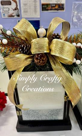 Gold holiday lantern with flameless candle 1