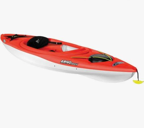 Pelican 100 10' Kayak 1