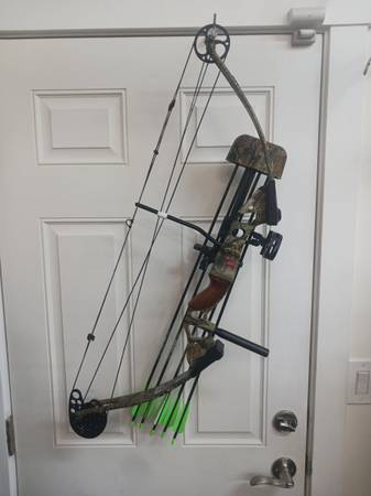 PSE compound bow left hand 1