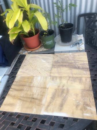 Polished Granite Tile-Tan w/Quartz streaks 1