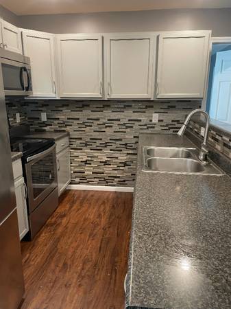 $1650.00 / 4br - Luxurious 4 Bed, 6 Bath Multi-Family Unit in Columbia, MO - Available63845292705027120