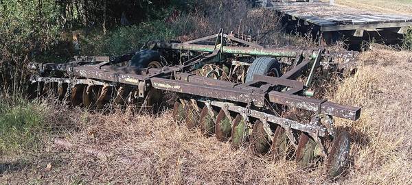John Deere 12ft. Disc 1