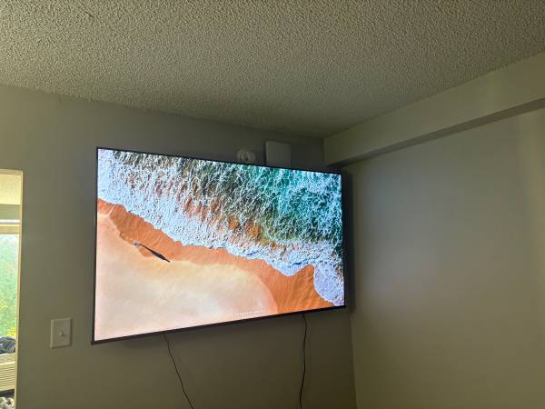 65 inch HD 1080 tv 1