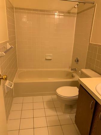 $2,050 / 2br - 2 bdrm apt 2050.00 al mes contrato de 1 año (PARLIN)63676345834627121