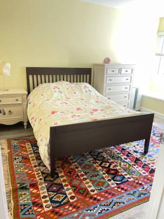 $1,385 Habitación Amueblada en Alquiler (Moorpark)63800618284033123